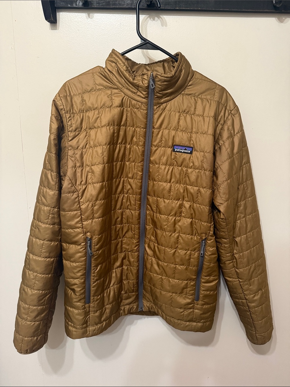Patagonia Men’s nano Lightweight Puffer Jacket - brown